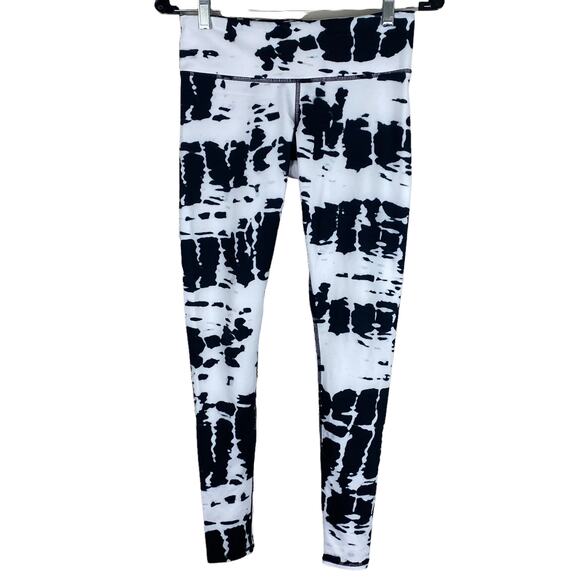 ALO Yoga Women's Black and White Animal Print Full Length Leggings Size XS EUC - Picture 1 of 8
